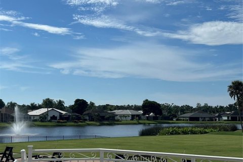 House in Bradenton, Florida 5 bedrooms, 295.71 sq.m. № 2143340 - photo 7
