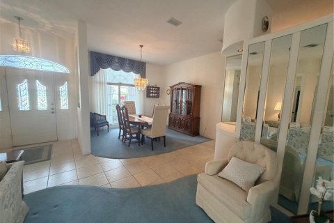 House in Bradenton, Florida 5 bedrooms, 295.71 sq.m. № 2143340 - photo 12