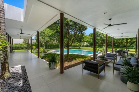 Villa ou maison à vendre à Pinecrest, Floride: 6 chambres, 539.3 m2 № 2189089 - photo 28