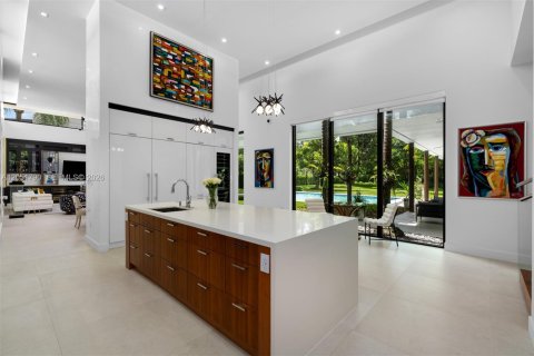 Villa ou maison à vendre à Pinecrest, Floride: 6 chambres, 539.3 m2 № 2189089 - photo 10