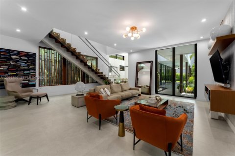 Villa ou maison à vendre à Pinecrest, Floride: 6 chambres, 539.3 m2 № 2189089 - photo 13
