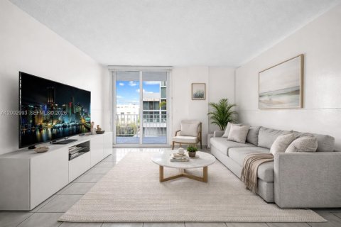 Condominio en venta en Miami Beach, Florida, 1 dormitorio, 83.61 m2 № 2066459 - foto 2