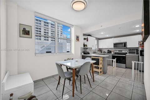Condominio en venta en Miami Beach, Florida, 1 dormitorio, 83.61 m2 № 2066459 - foto 17