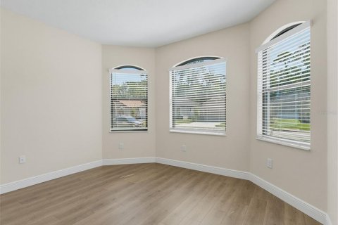 House in New Port Richey, Florida 4 bedrooms, 190.64 sq.m. № 2295373 - photo 29