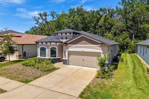 House in New Port Richey, Florida 4 bedrooms, 190.64 sq.m. № 2295373 - photo 6