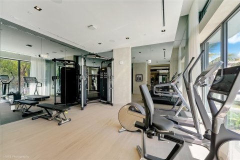Condo in Bay Harbor Islands, Florida, 3 bedrooms № 2374370 - photo 6