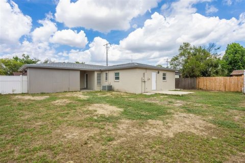 House in Tampa, Florida 3 bedrooms, 107.12 sq.m. № 2166591 - photo 23