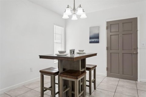 House in Tampa, Florida 3 bedrooms, 107.12 sq.m. № 2166591 - photo 13