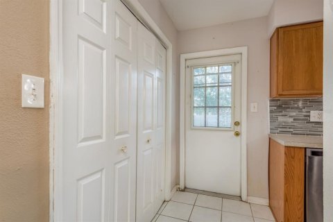 Townhouse in Dade City, Florida 2 bedrooms, 97.64 sq.m. № 2143629 - photo 17