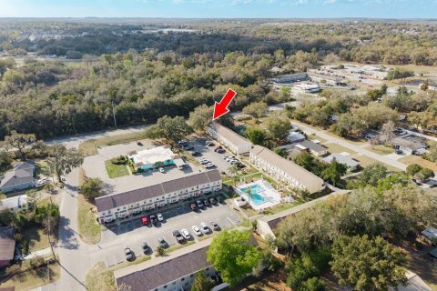 Townhouse in Dade City, Florida 2 bedrooms, 97.64 sq.m. № 2143629 - photo 3