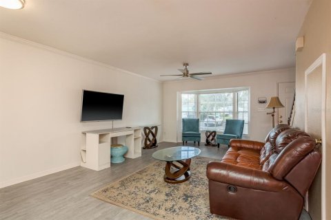 Townhouse in Dade City, Florida 2 bedrooms, 97.64 sq.m. № 2143629 - photo 8