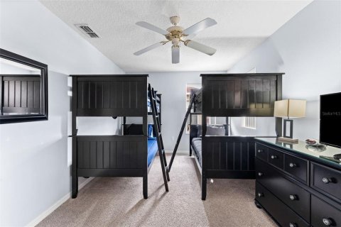 House in Davenport, Florida 4 bedrooms, 248.61 sq.m. № 2112953 - photo 29