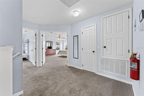 House in Davenport, Florida 4 bedrooms, 248.61 sq.m. № 2112953 - photo 18