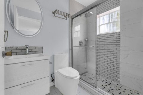 Villa ou maison à vendre à Tamarac, Floride: 3 chambres, 98.38 m2 № 1921968 - photo 14