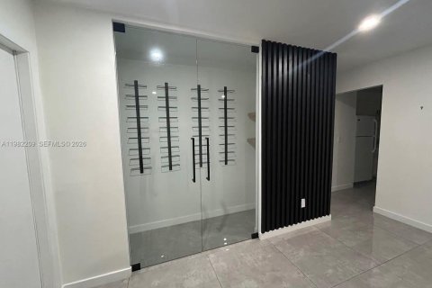 House in Port St. Lucie, Florida 2 bedrooms, 123 sq.m. № 2043316 - photo 3