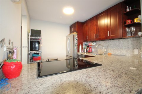 Condominio en venta en Aventura, Florida, 1 dormitorio, 84.82 m2 № 2077014 - foto 8