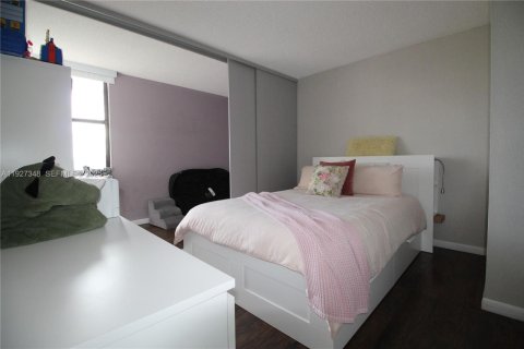 Condominio en venta en Aventura, Florida, 1 dormitorio, 84.82 m2 № 2077014 - foto 10