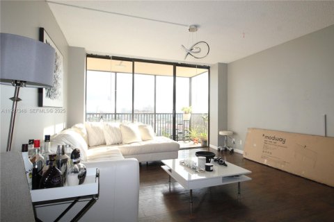 Condominio en venta en Aventura, Florida, 1 dormitorio, 84.82 m2 № 2077014 - foto 4