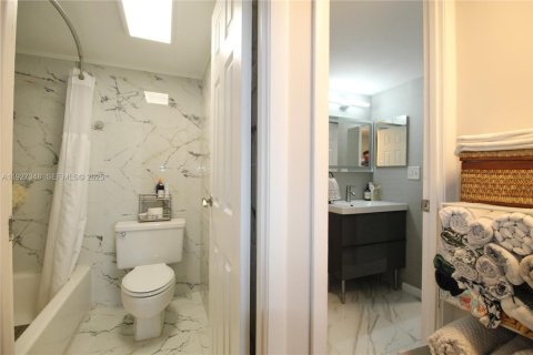 Condominio en venta en Aventura, Florida, 1 dormitorio, 84.82 m2 № 2077014 - foto 14