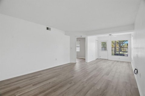 Copropriété à vendre à Clearwater, Floride: 2 chambres, 97.55 m2 № 2210430 - photo 8