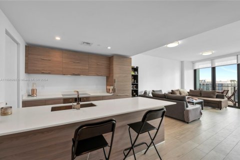 Condo in Miami, Florida, 1 bedroom  № 1450909 - photo 9