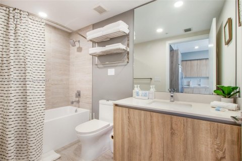 Copropriété à vendre à Miami, Floride: 48.4 m2 № 1754009 - photo 3