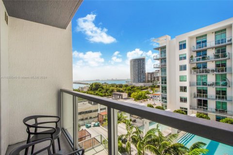 Copropriété à vendre à Miami, Floride: 48.4 m2 № 1754009 - photo 2