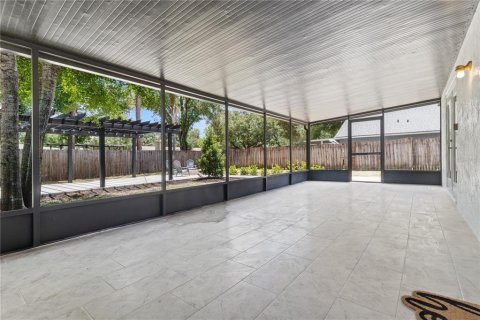 Villa ou maison à louer à Land O' Lakes, Floride: 3 chambres, 103.12 m2 № 1849536 - photo 27