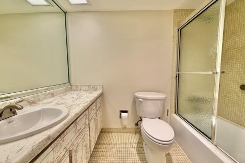 Copropriété à vendre à Pompano Beach, Floride: 2 chambres, 98.85 m2 № 2249692 - photo 30