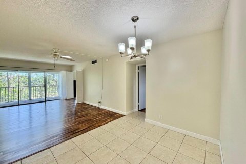 Copropriété à vendre à Pompano Beach, Floride: 2 chambres, 98.85 m2 № 2249692 - photo 19