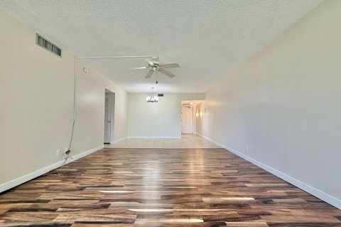 Copropriété à vendre à Pompano Beach, Floride: 2 chambres, 98.85 m2 № 2249692 - photo 22