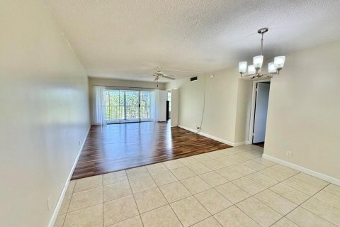 Copropriété à vendre à Pompano Beach, Floride: 2 chambres, 98.85 m2 № 2249692 - photo 18