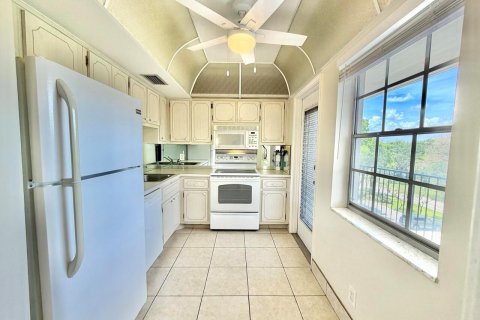 Copropriété à vendre à Pompano Beach, Floride: 2 chambres, 98.85 m2 № 2249692 - photo 14