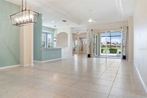 Villa ou maison à vendre à North Port, Floride: 3 chambres, 195.65 m2 № 1913788 - photo 4