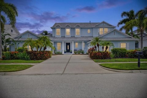 Villa ou maison à Apollo Beach, Floride 4 chambres, 378.11 m2 № 2290664