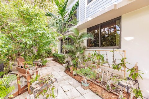 Condo in Fort Lauderdale, Florida, 2 bedrooms № 1959012 - photo 21