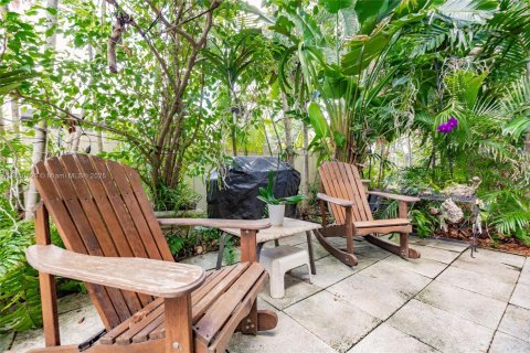 Condo in Fort Lauderdale, Florida, 2 bedrooms № 1959012 - photo 17