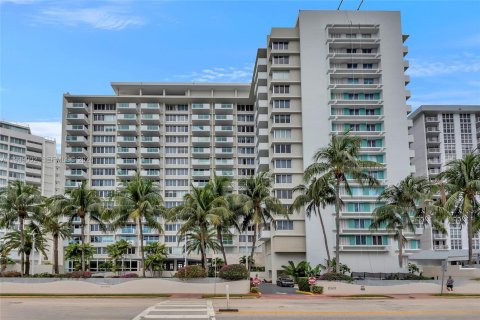Copropriété à louer à Miami Beach, Floride: 51.28 m2 № 1997844 - photo 27
