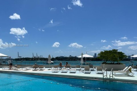 Copropriété à louer à Miami Beach, Floride: 51.28 m2 № 1997844 - photo 17