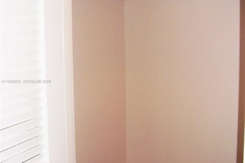 Copropriété à louer à Miami Beach, Floride: 51.28 m2 № 1997844 - photo 9