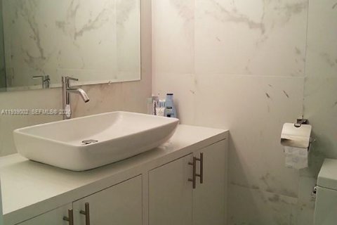 Copropriété à louer à Miami Beach, Floride: 51.28 m2 № 1997844 - photo 10