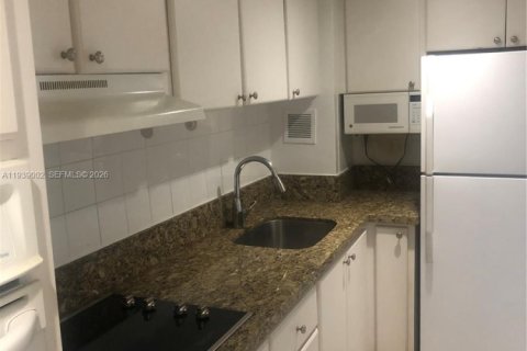 Copropriété à louer à Miami Beach, Floride: 51.28 m2 № 1997844 - photo 4