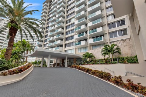 Copropriété à louer à Miami Beach, Floride: 51.28 m2 № 1997844 - photo 26