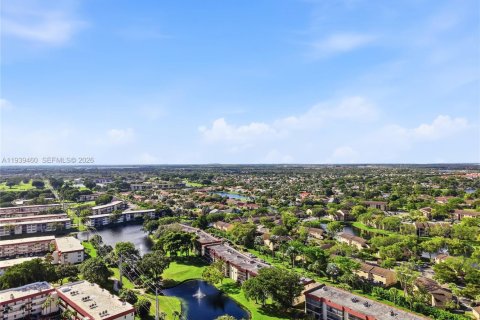 Copropriété à vendre à Pembroke Pines, Floride: 2 chambres, 135.54 m2 № 1997136 - photo 28