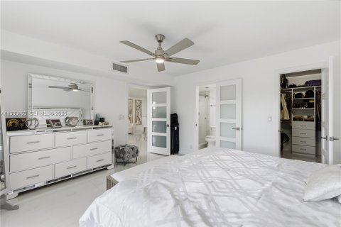 Copropriété à vendre à Pembroke Pines, Floride: 2 chambres, 135.54 m2 № 1997136 - photo 22