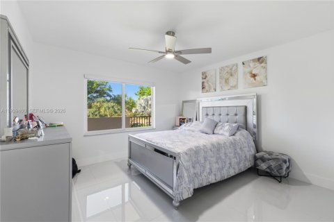 Copropriété à vendre à Pembroke Pines, Floride: 2 chambres, 135.54 m2 № 1997136 - photo 17