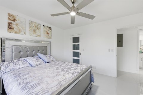 Copropriété à vendre à Pembroke Pines, Floride: 2 chambres, 135.54 m2 № 1997136 - photo 18