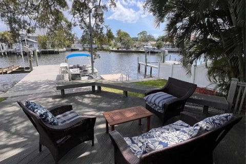 Villa ou maison à louer à Palm Harbor, Floride: 2 chambres, 130.62 m2 № 2167858 - photo 7