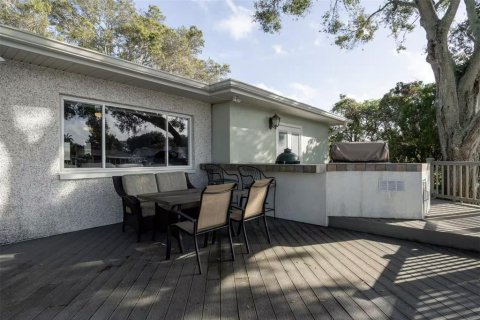 Villa ou maison à louer à Palm Harbor, Floride: 2 chambres, 130.62 m2 № 2167858 - photo 12
