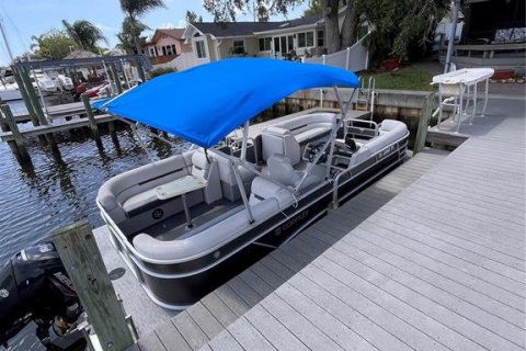 Villa ou maison à louer à Palm Harbor, Floride: 2 chambres, 130.62 m2 № 2167858 - photo 4
